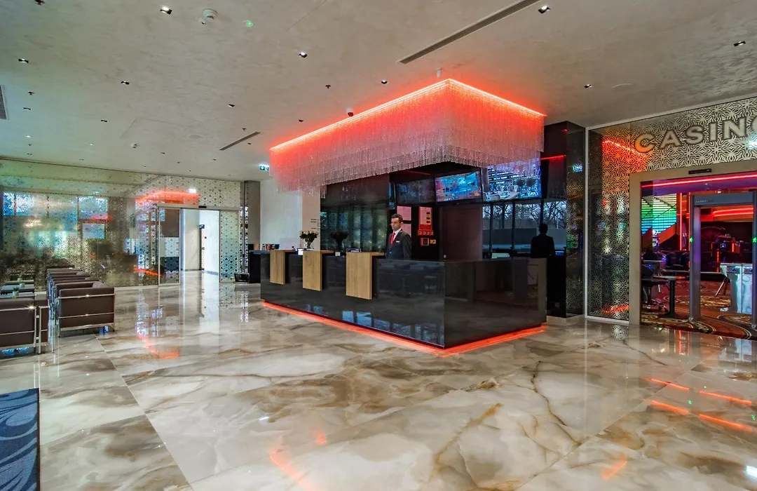 Admiral Hotel-1